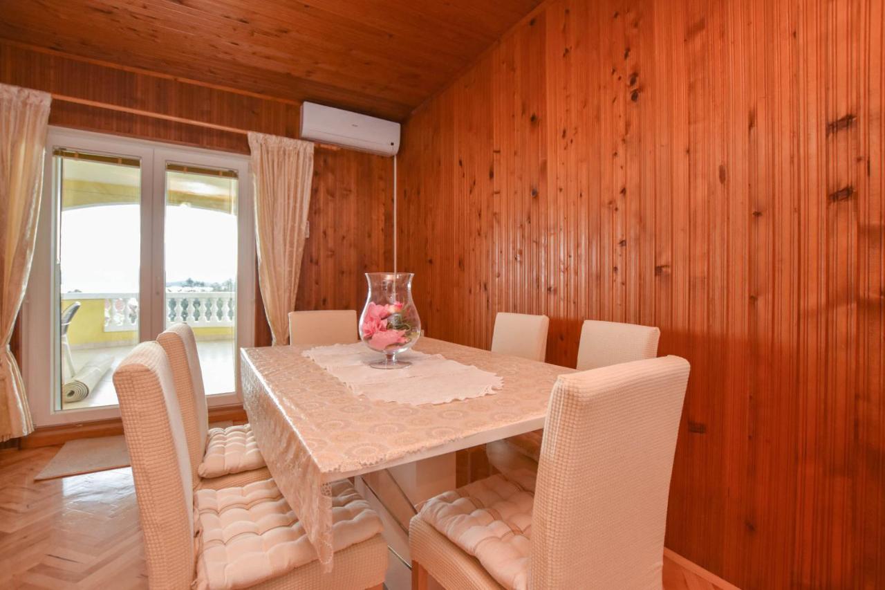 Apartments Dandelion بيوغْغاد نا موغو المظهر الخارجي الصورة