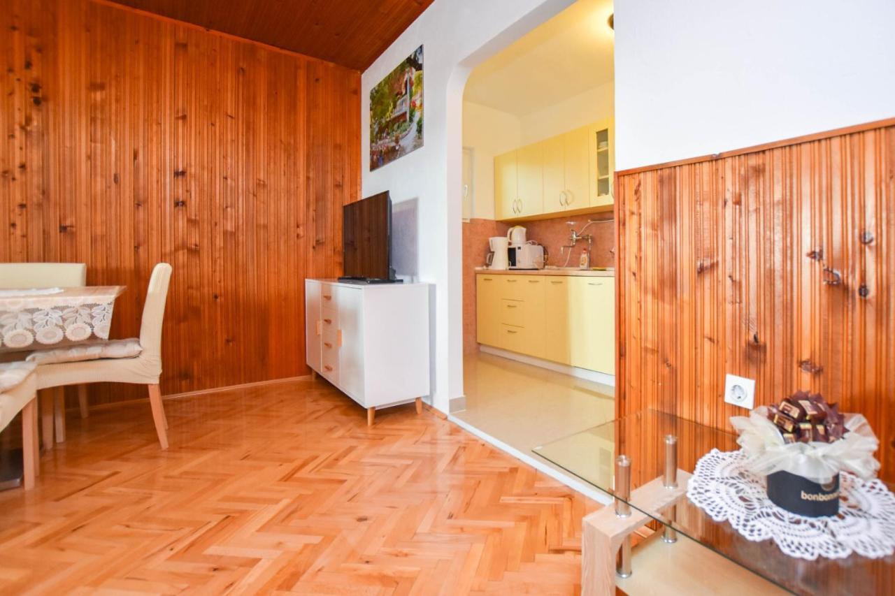 Apartments Dandelion بيوغْغاد نا موغو المظهر الخارجي الصورة