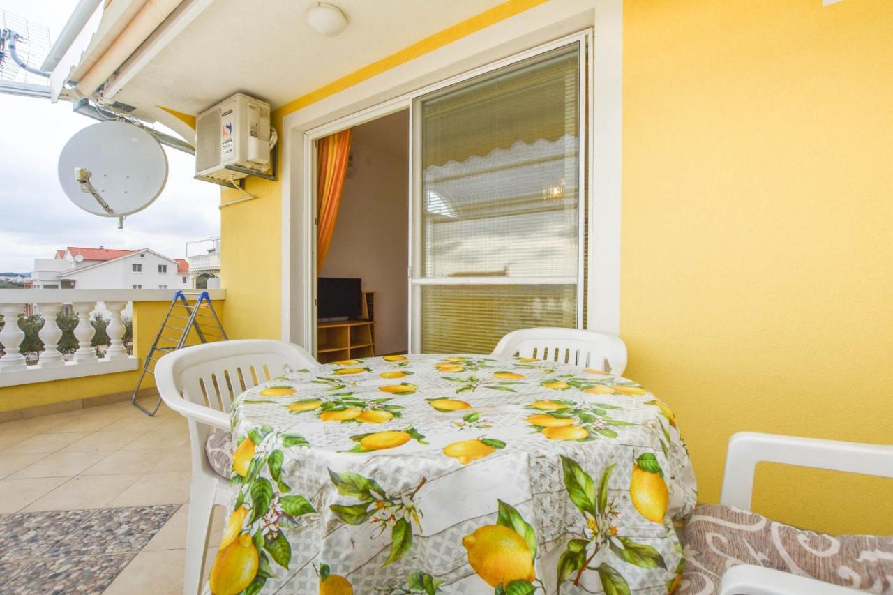 Apartments Dandelion بيوغْغاد نا موغو المظهر الخارجي الصورة