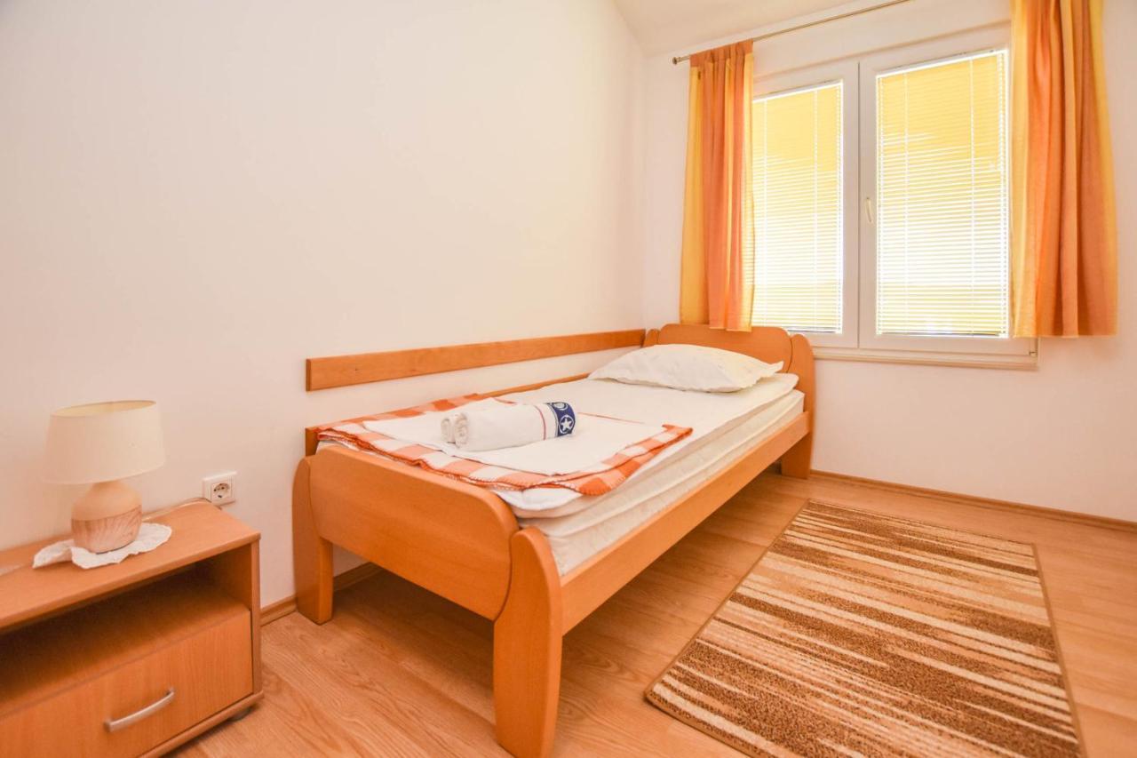 Apartments Dandelion بيوغْغاد نا موغو المظهر الخارجي الصورة
